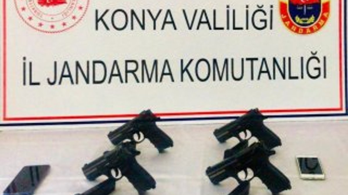 Konya'da arama yapılan araçta silah bulundu