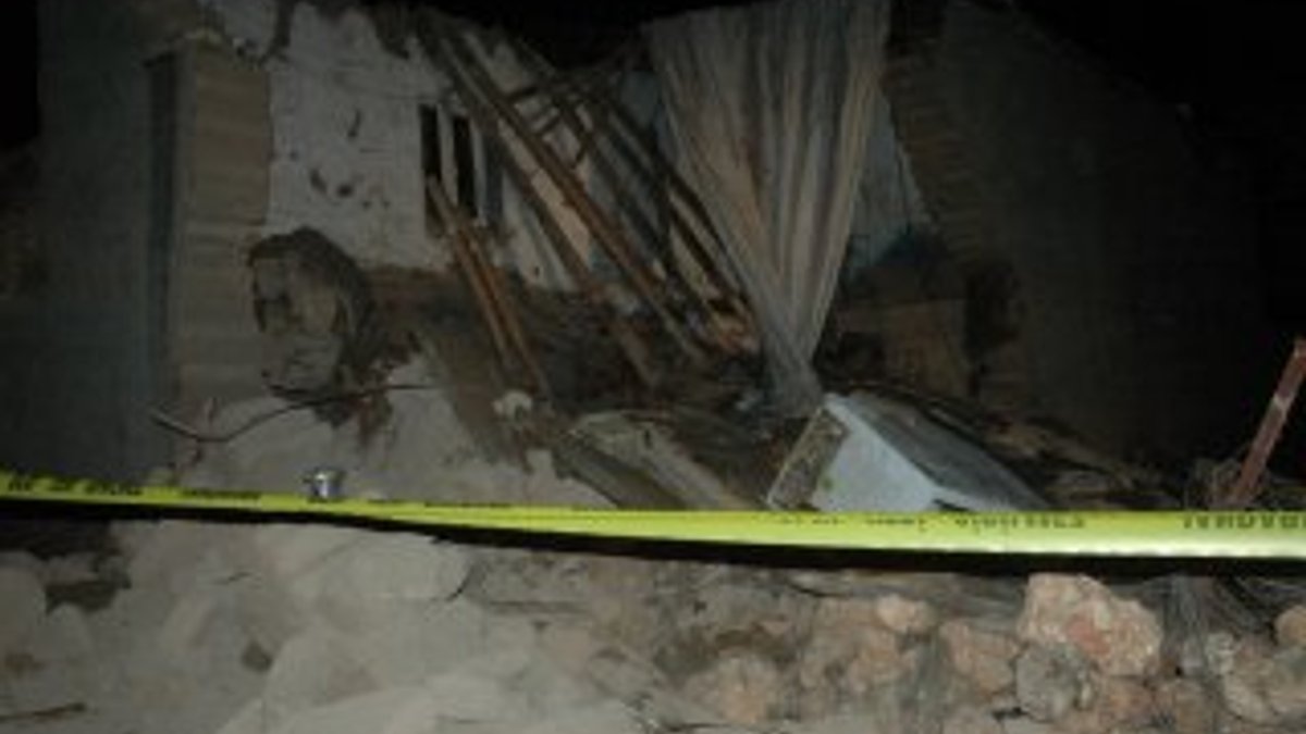 Diyarbakır'da 9 çocuk, çöken evin altında kaldı