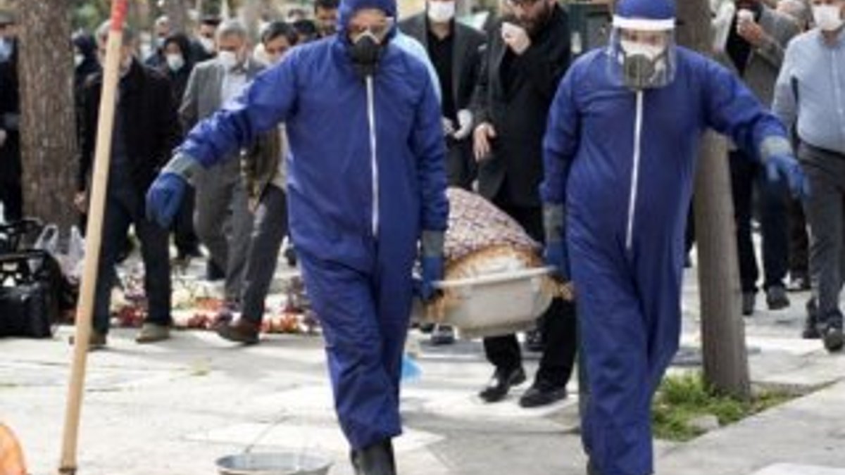 İran'da sahte içkiden ölenlerin sayısı 339'a yükseldi