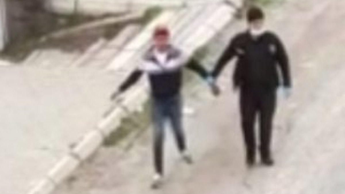 Kayseri'de yasağa uymayan gençler yakalandı