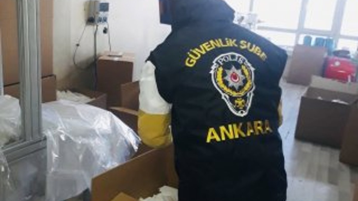 Ankara'da 30 bin kaçak maske ele geçirildi