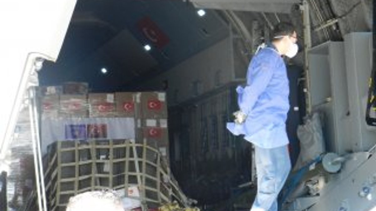 Türkiye'den gönderilen yardım Kosova'ya ulaştı