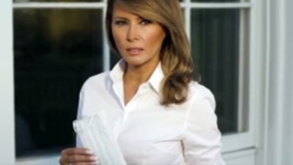 ABD'nin First Lady'sinden maske takın uyarısı