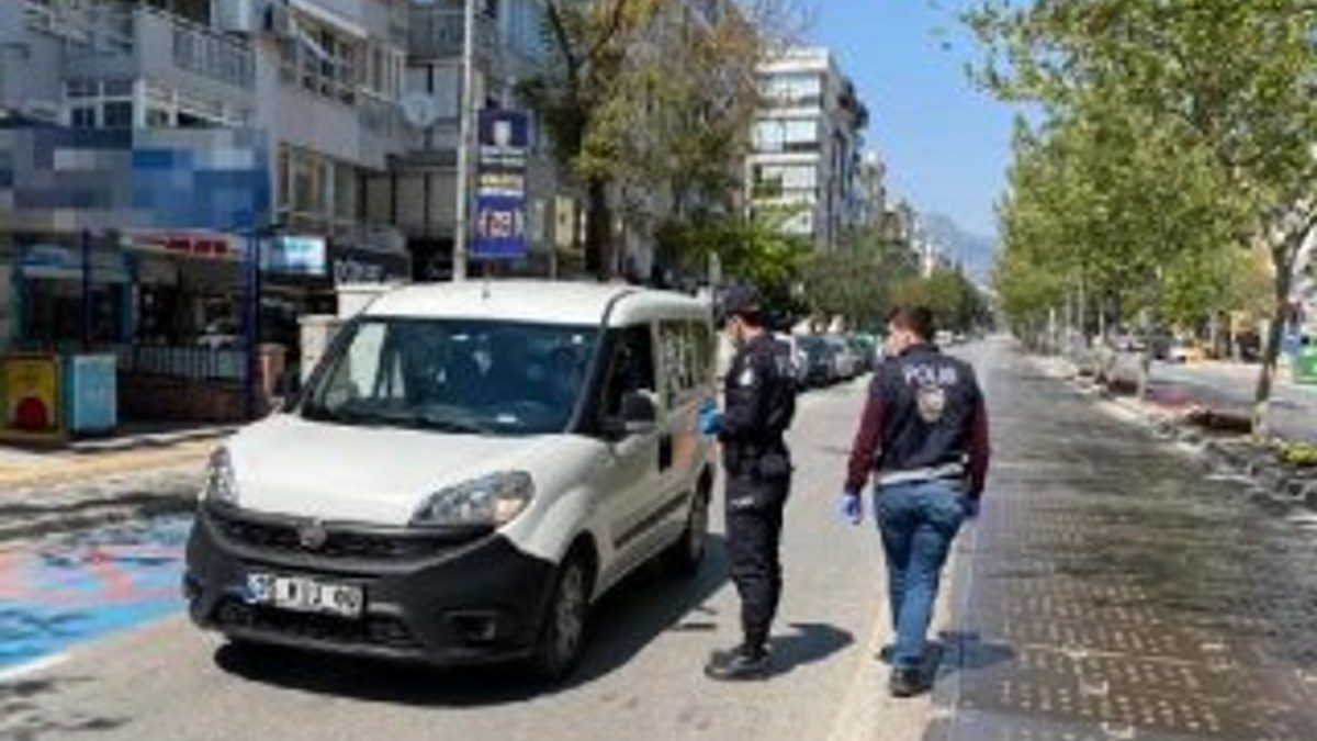 İzmir'deki denetimlerde yasağa uymayanlara ceza yağdı