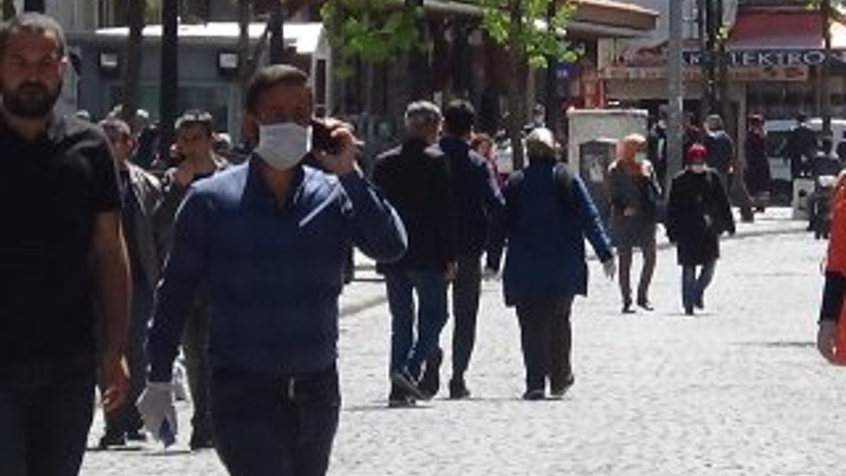 Diyarbakır'da yasak sonrası sokaklar yine doldu