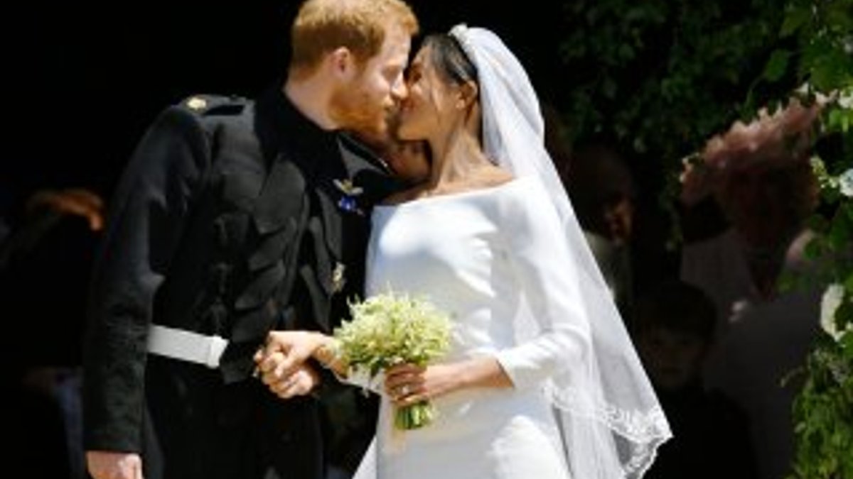 Kraliyet çifti, düğün gelirini korona için verdi