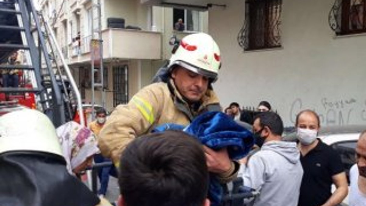 Maltepe'de çıkan yangında 1'i bebek, 10 kişi kurtarıldı