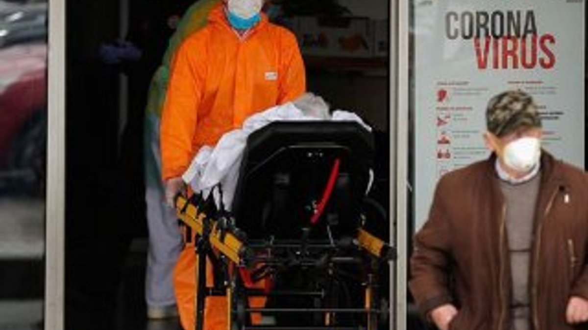 İspanya'da koronavirüs ölümleri düşüşe geçti
