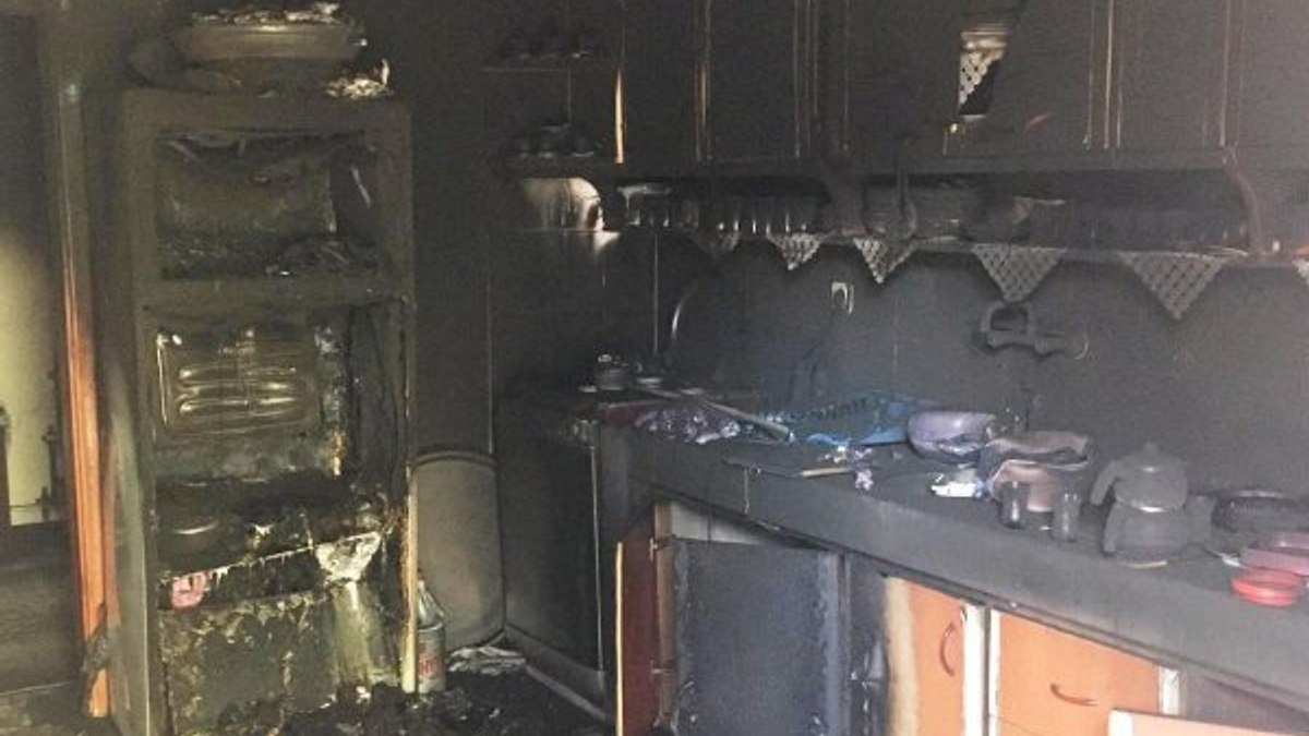 Mutfağı küle çeviren yangından kimsenin haberi olmadı