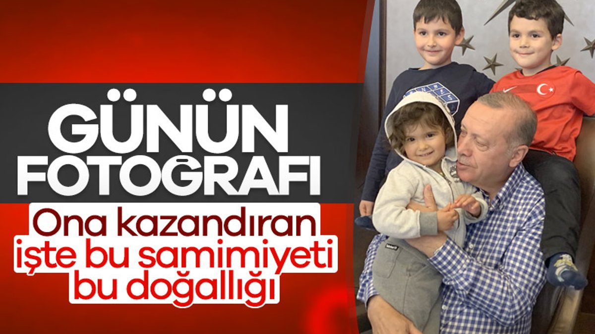 Cumhurbaşkanı Erdoğan çocuklarla poz verdi