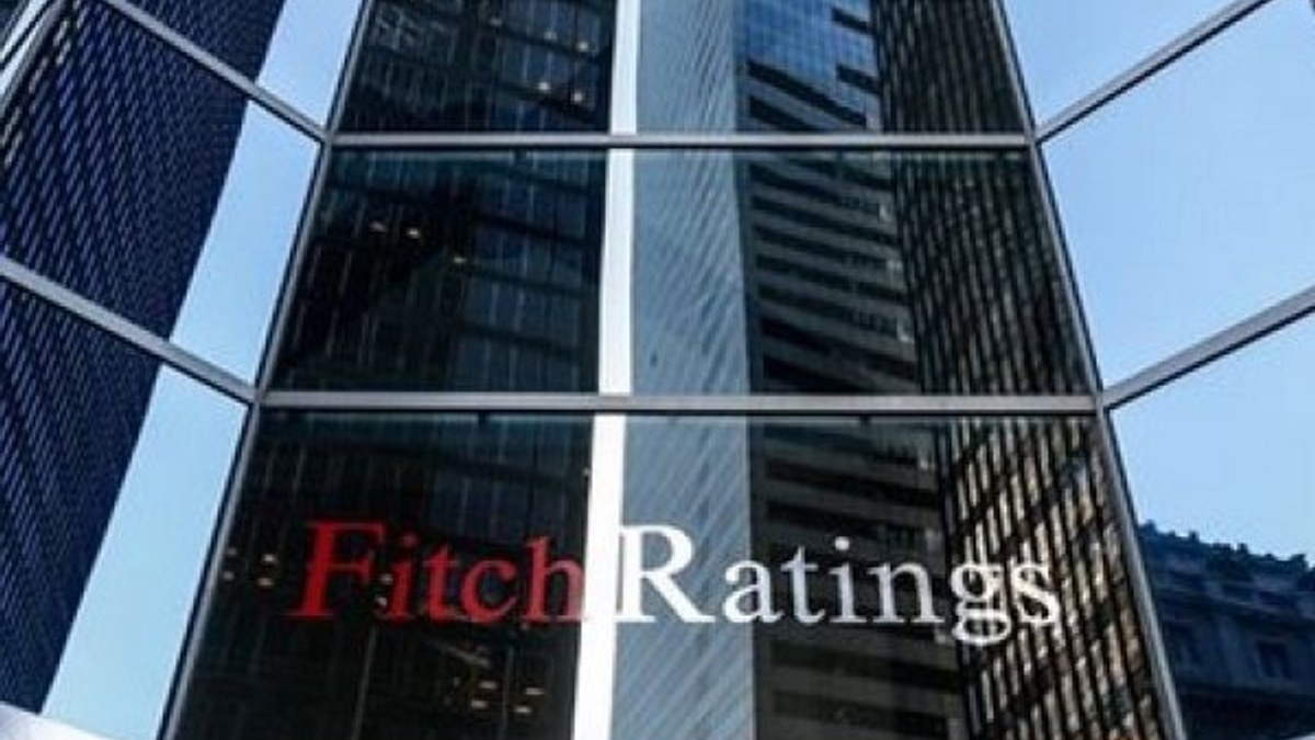 Fitch: Küresel ekonomi beklenenden daha çok küçülecek