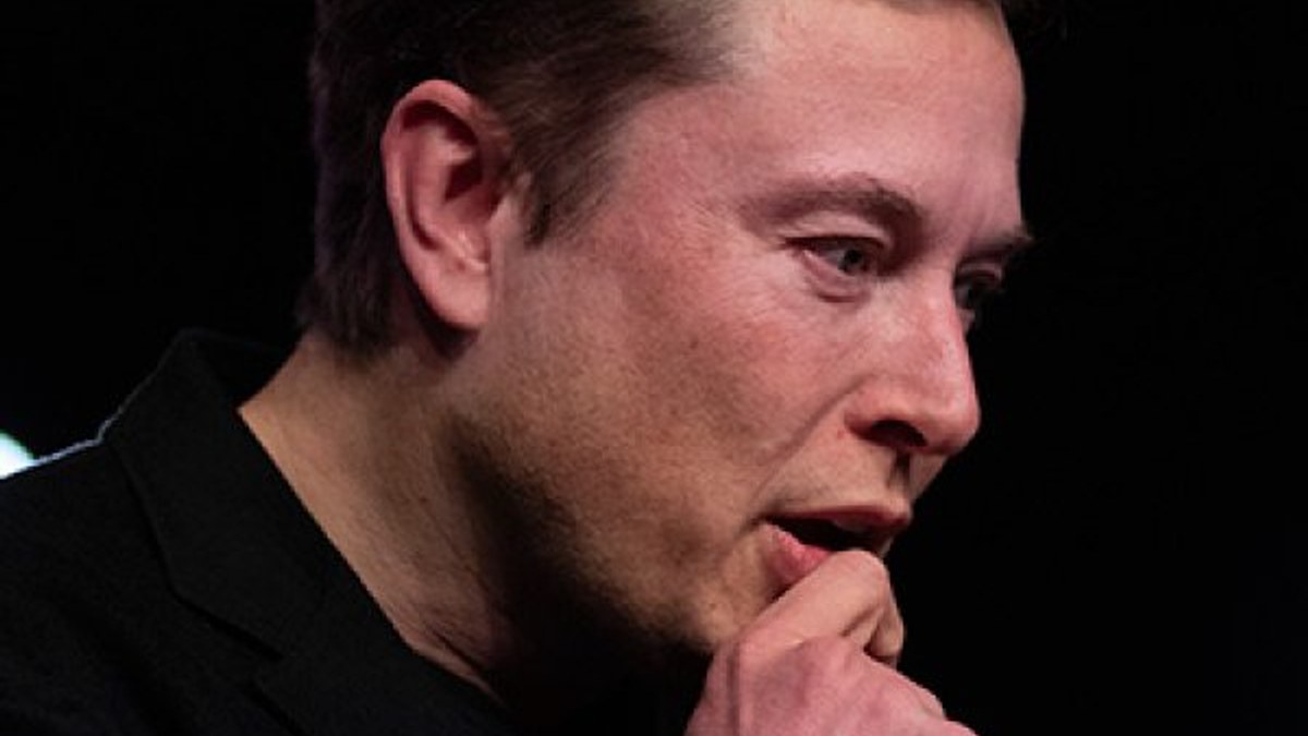 Elon Musk sokağa çıkma kısıtlamalarından rahatsız