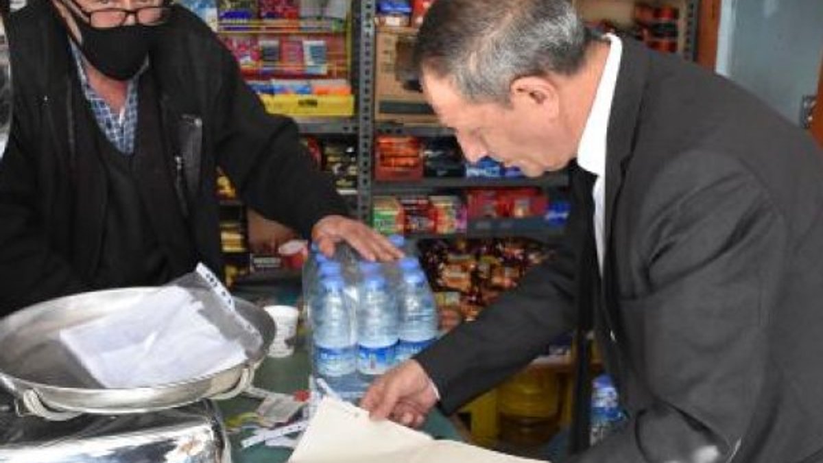 Sivas'ta hayırseverler 700 ailenin bakkal borcunu ödedi