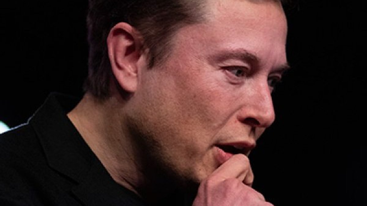 Elon Musk, tek tweet ile Tesla'nın değerini yüzde 10 düşürdü