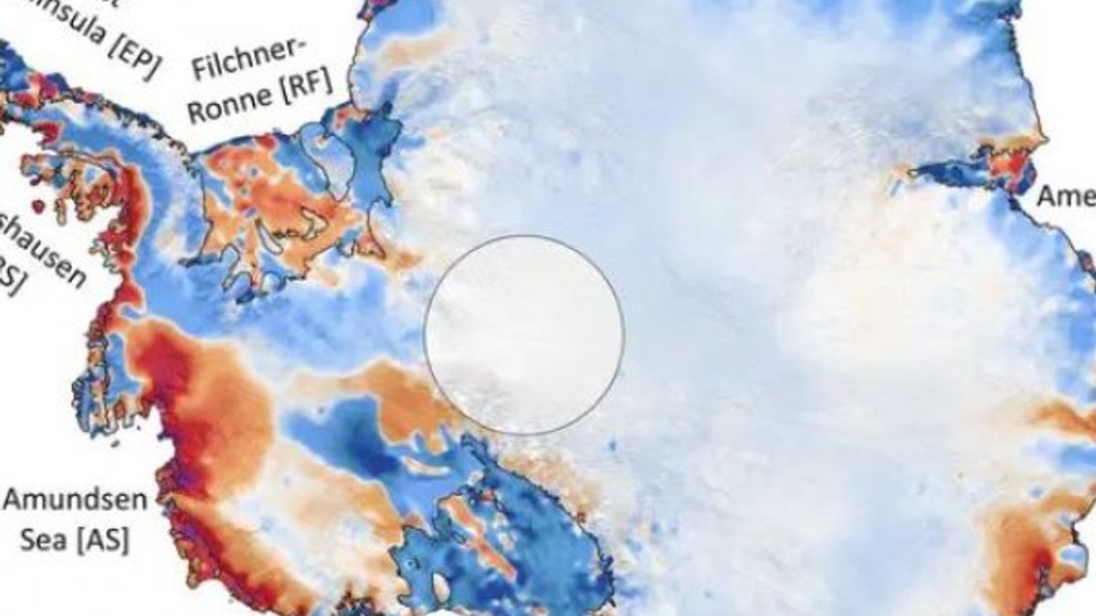 Buzullardaki erimeyi ortaya koyan uydu görüntüleri