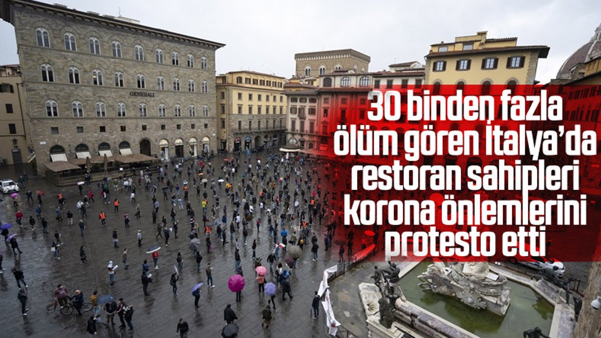 İtalya'da restoran sahipleri, koronavirüs önlemlerini protesto etti