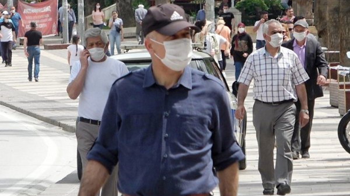 Denizli'de sokaklarda maske denetimi