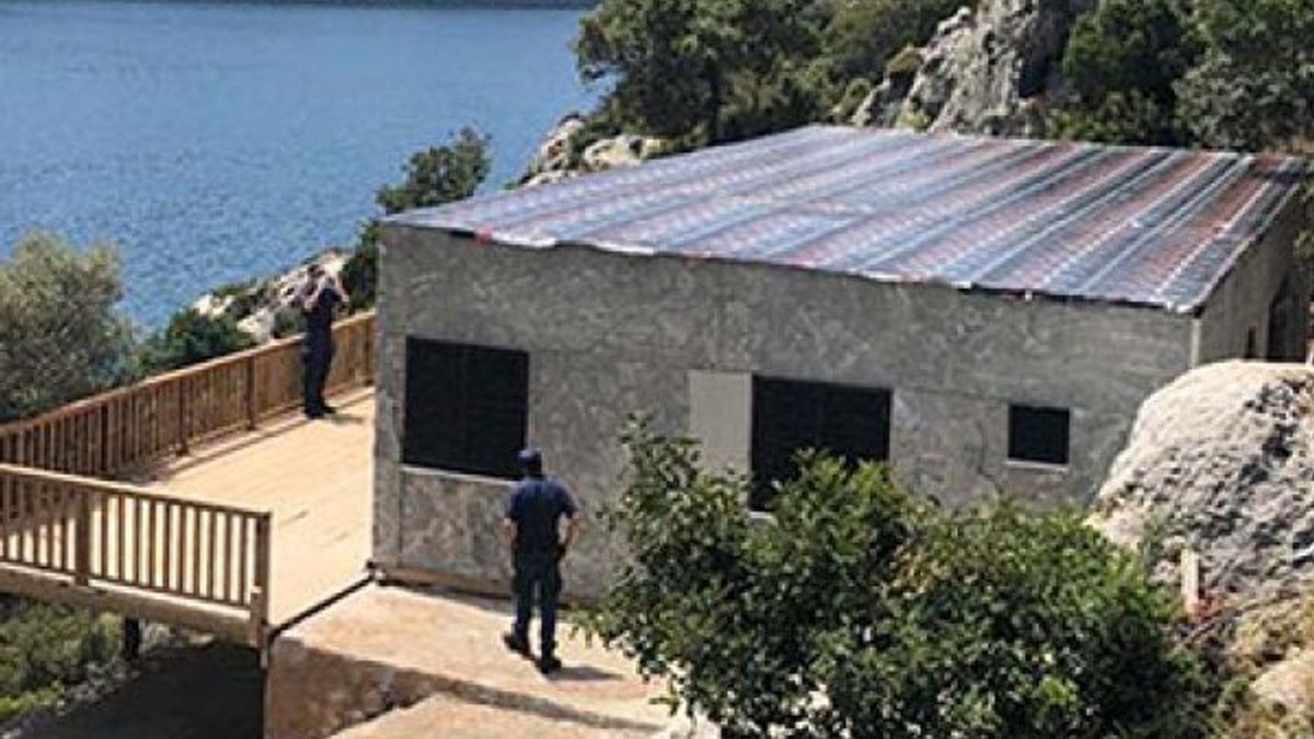 Antalya'da koronavirüsü fırsat bilip kaçak villa dikti