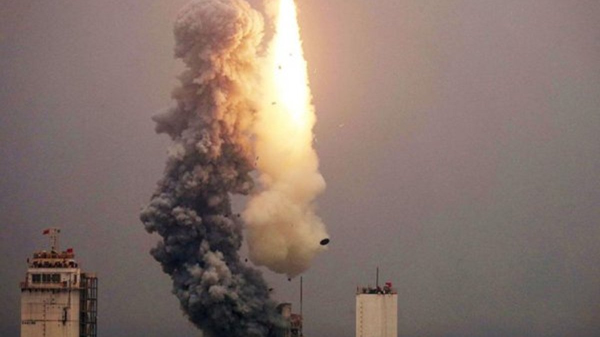 Çin'den fırlatılan 849 tonluk roketin enkazı Dünya'ya düştü