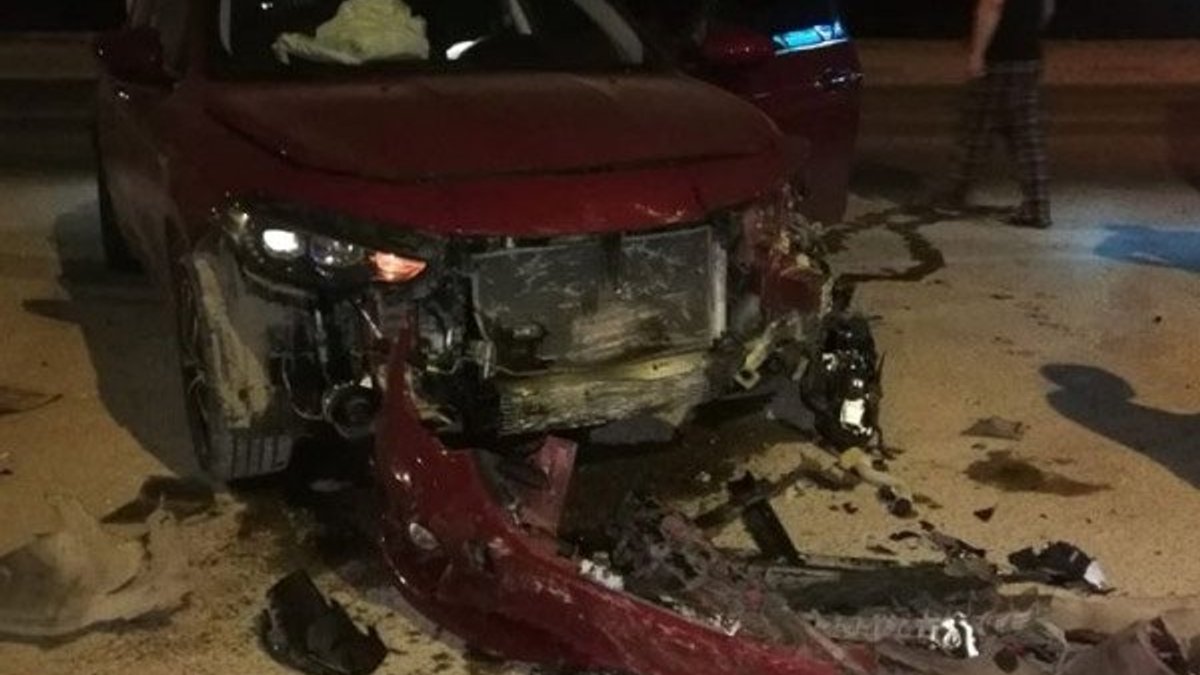 Şüpheli aracı kovalayan polis otosu kaza yaptı: 1 yaralı