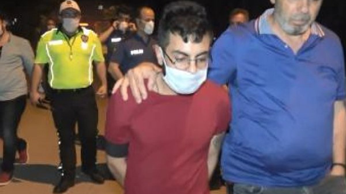 Bursa'da kısıtlamada polisten kaçarken yakalandı
