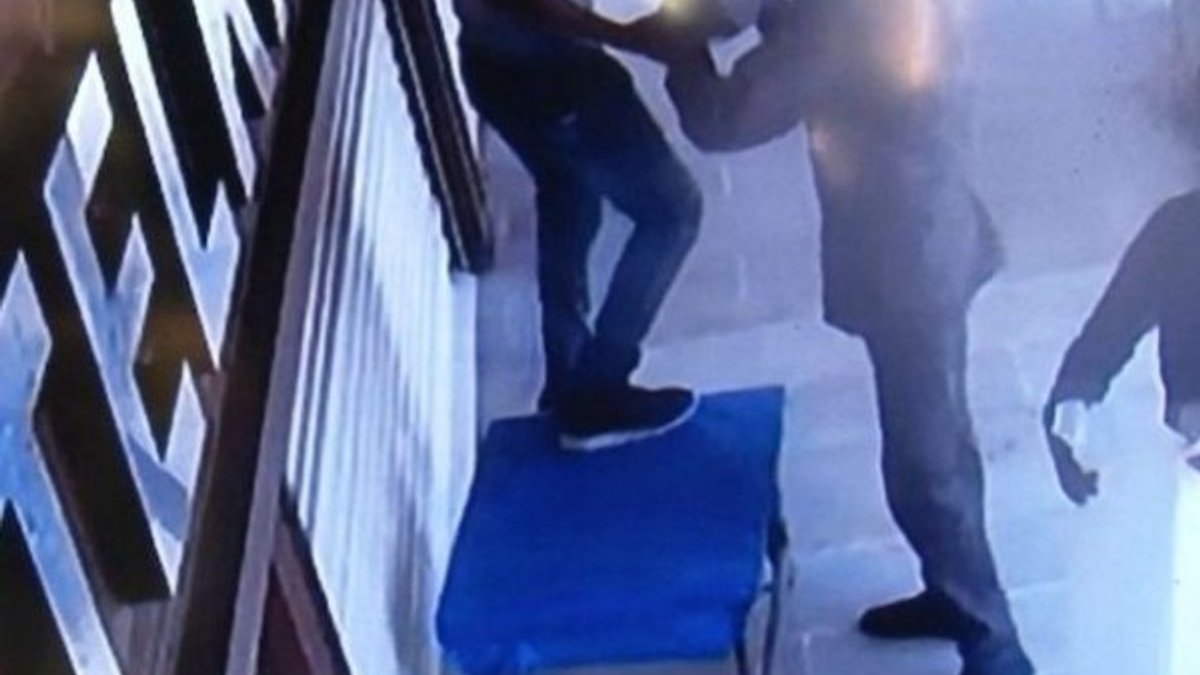 Şanlıurfa'da ampul hırsızları kamerada