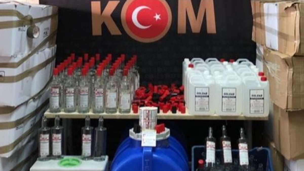 İzmir'de sahte etil alkol imalathanesine operasyon
