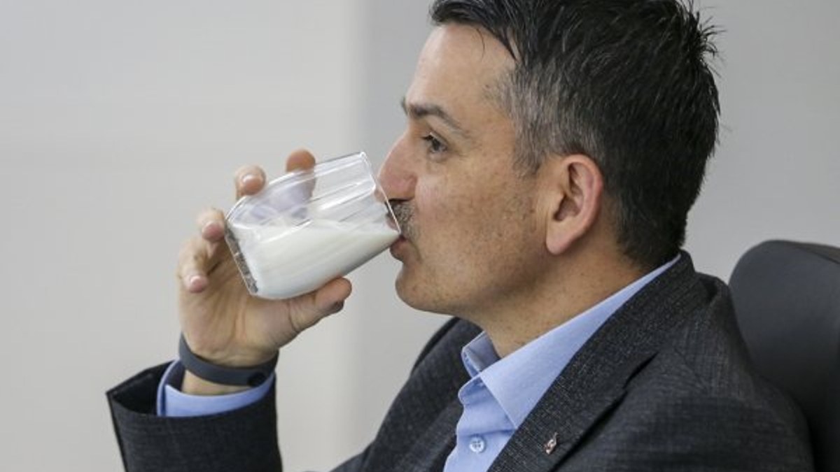Pakdemirli: Çin'e süt ihracatının kapıları açıldı