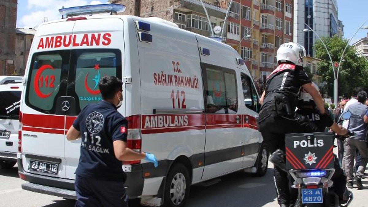 Elazığ'da maske uyarısı yapan minibüsçü bıçaklandı