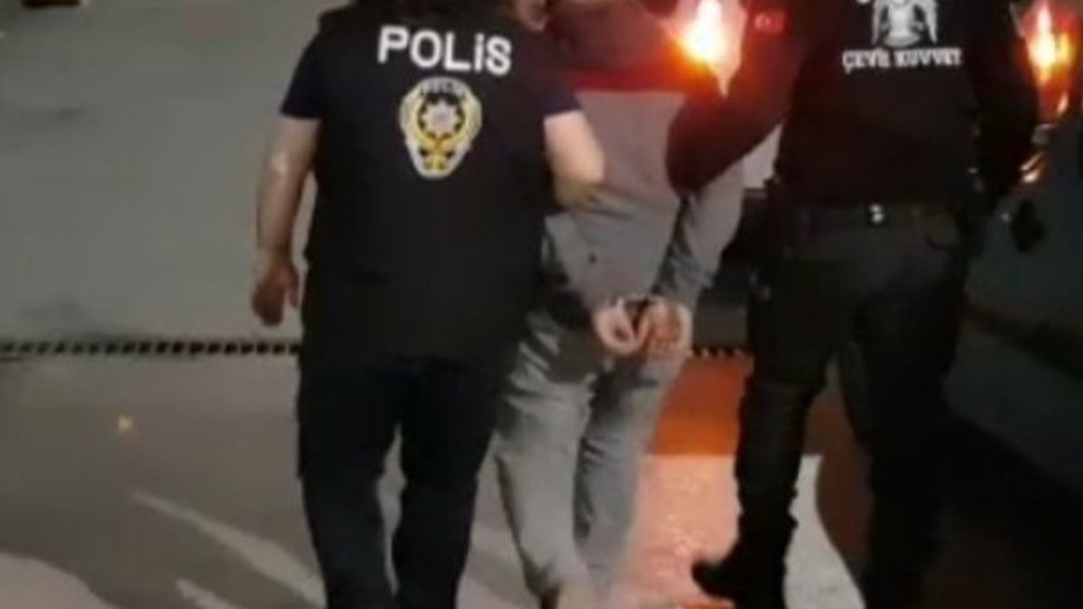 İzmir'de FETÖ operasyonu: 31 gözaltı