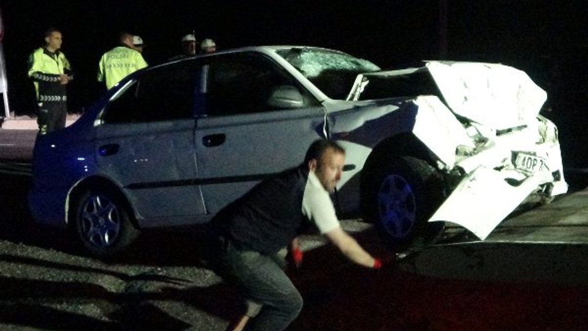 Kayseri'de iki araç çarpıştı: 7 yaralı