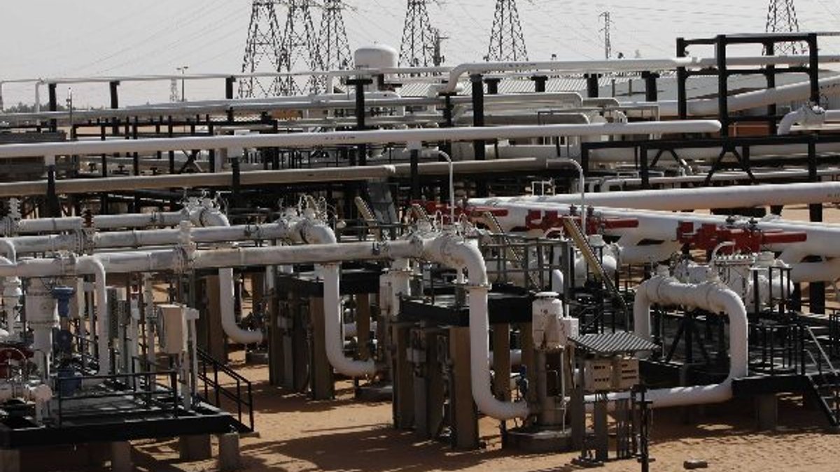 Libya'daki Şerara petrol sahasında üretim durduruldu