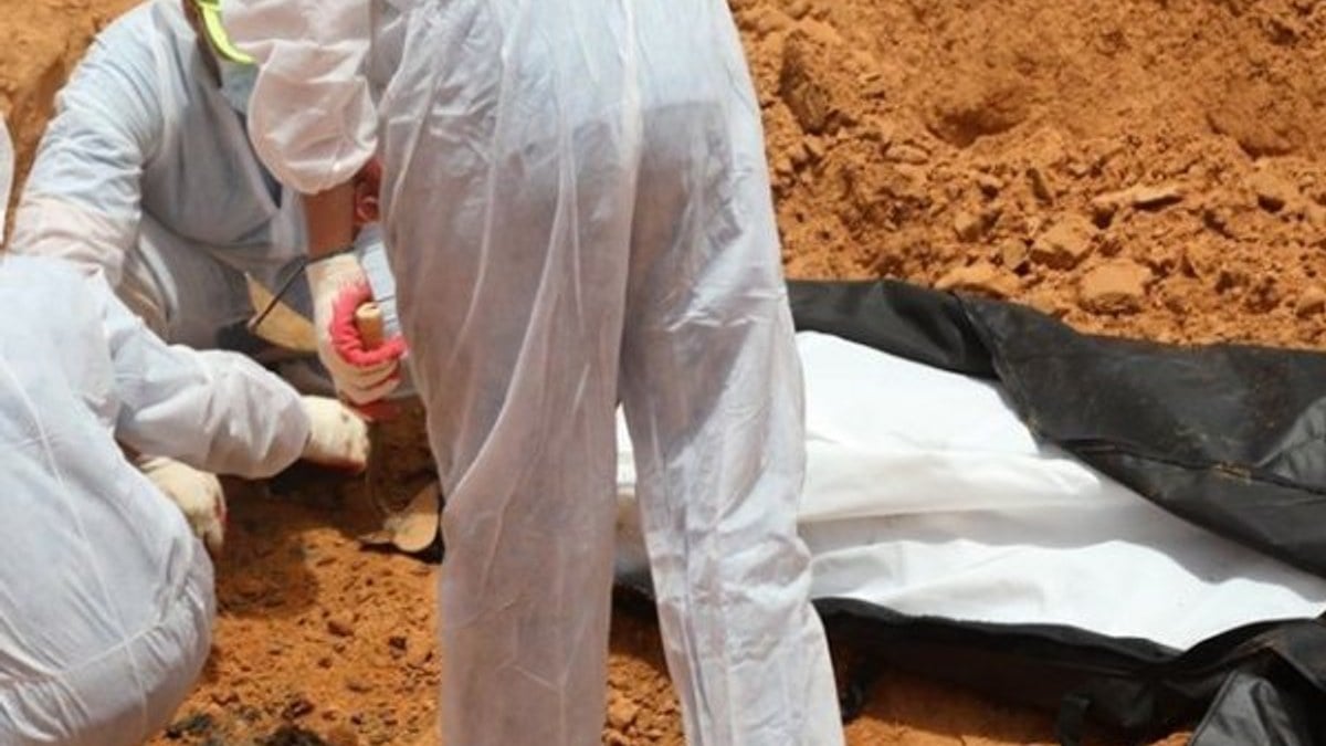 Libya'da bulunan toplu mezarlardan 48 ceset çıkarıldı