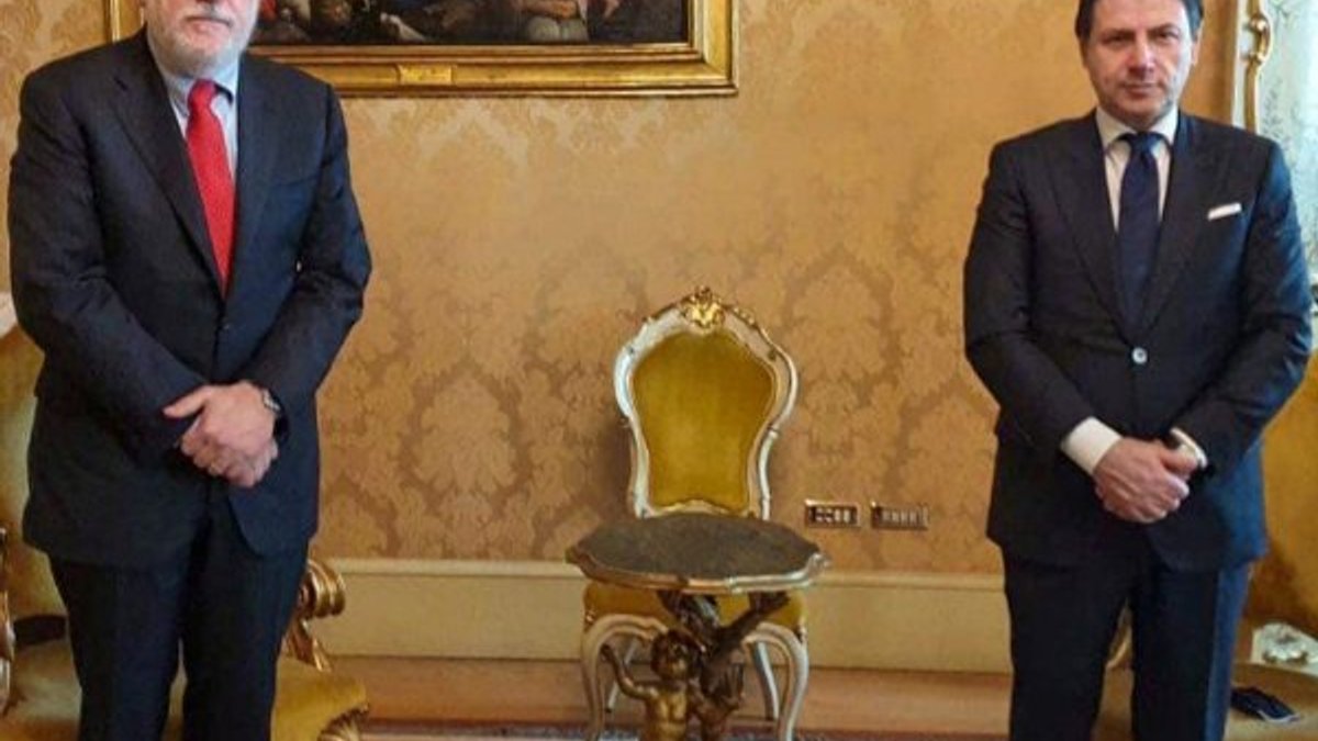 Libya Başbakanı Serrac, İtalya'da Conte ile görüştü