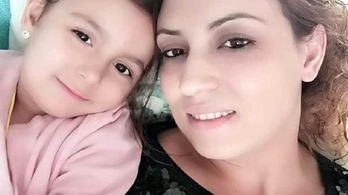 İzmir'de 4 yaşındaki kızını yastıkla öldürdü