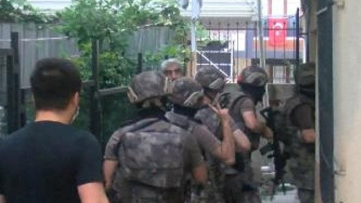 İstanbul'da uyuşturucu satıcılarına baskın