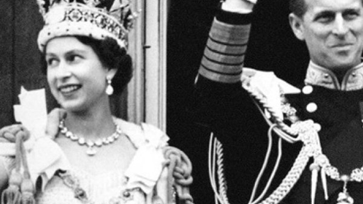 İngiliz Kraliyet Ailesi'ne ait mücevherlerin değeri