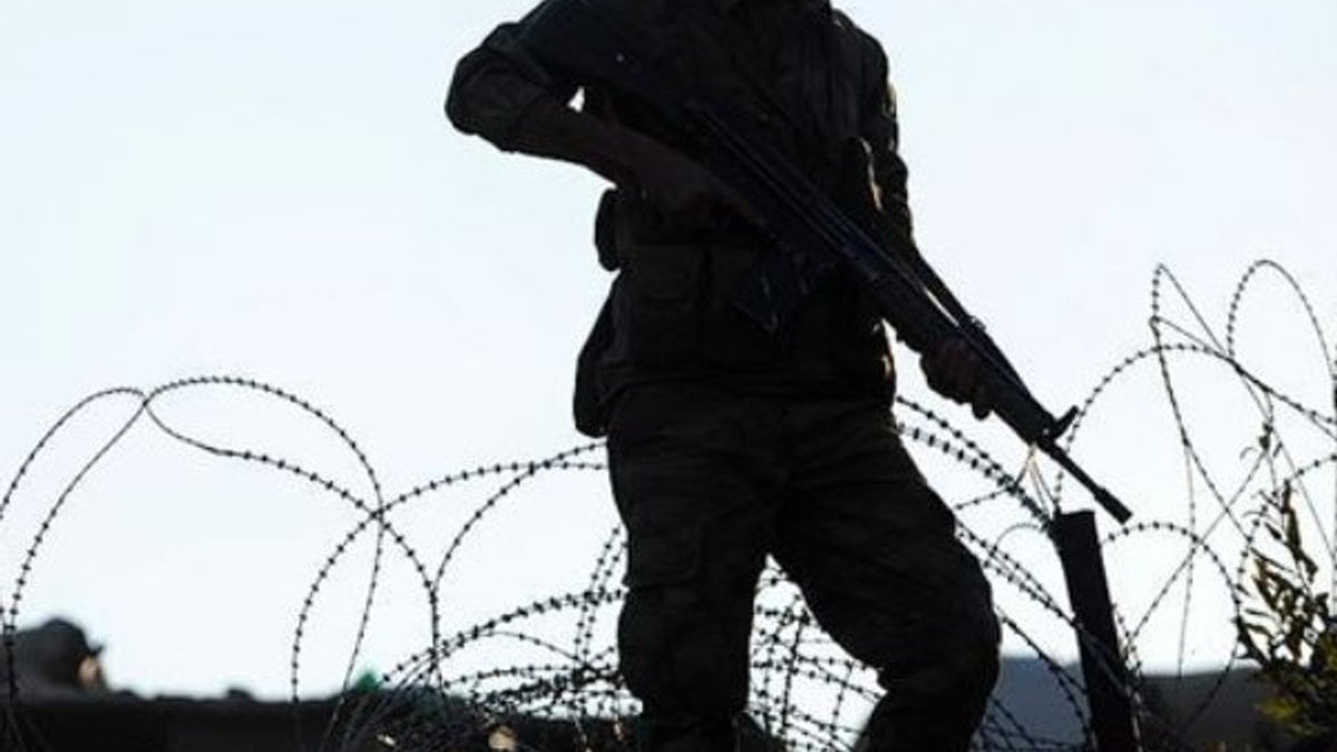 Mardin'de sınırı aşan terörist teslim oldu