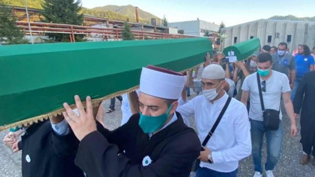 Srebrenitsa Soykırımı'nda ölen 9 kişi bugün defnedilecek