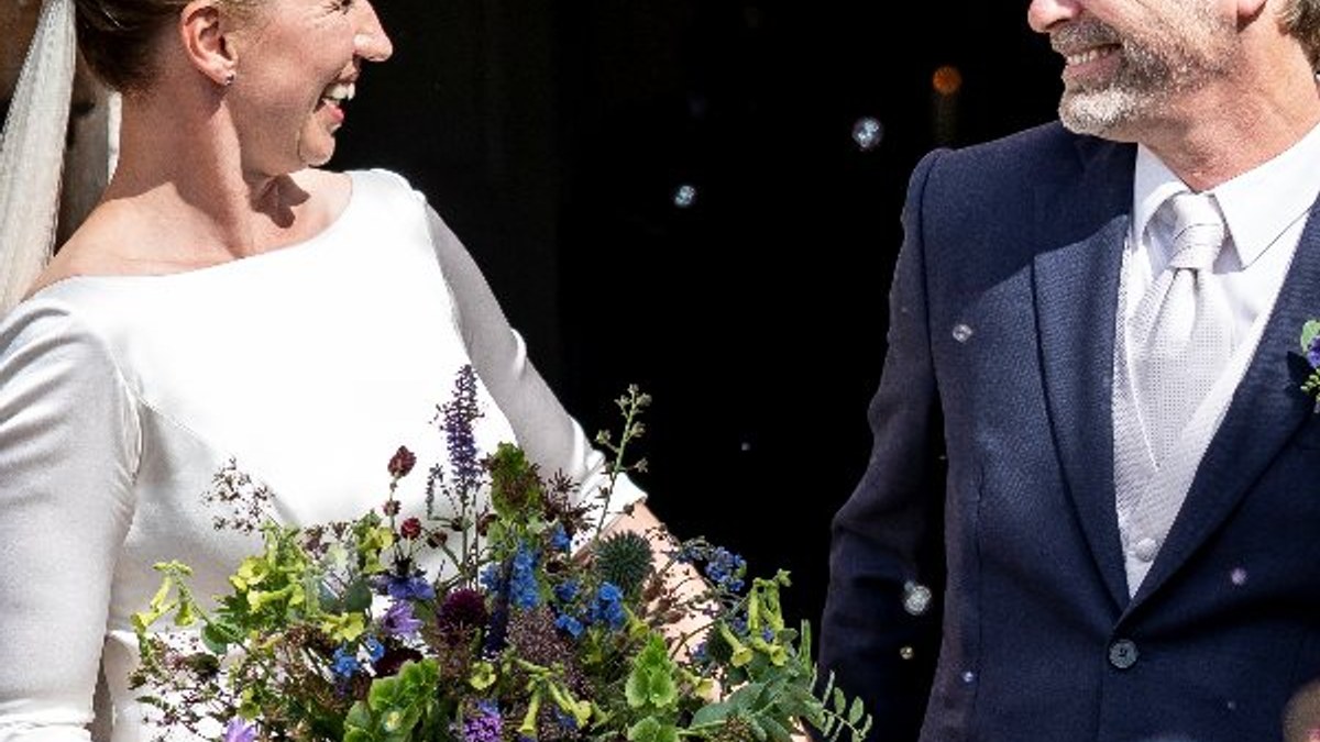 Danimarka Başbakanı, yönetmen nişanlısıyla evlendi