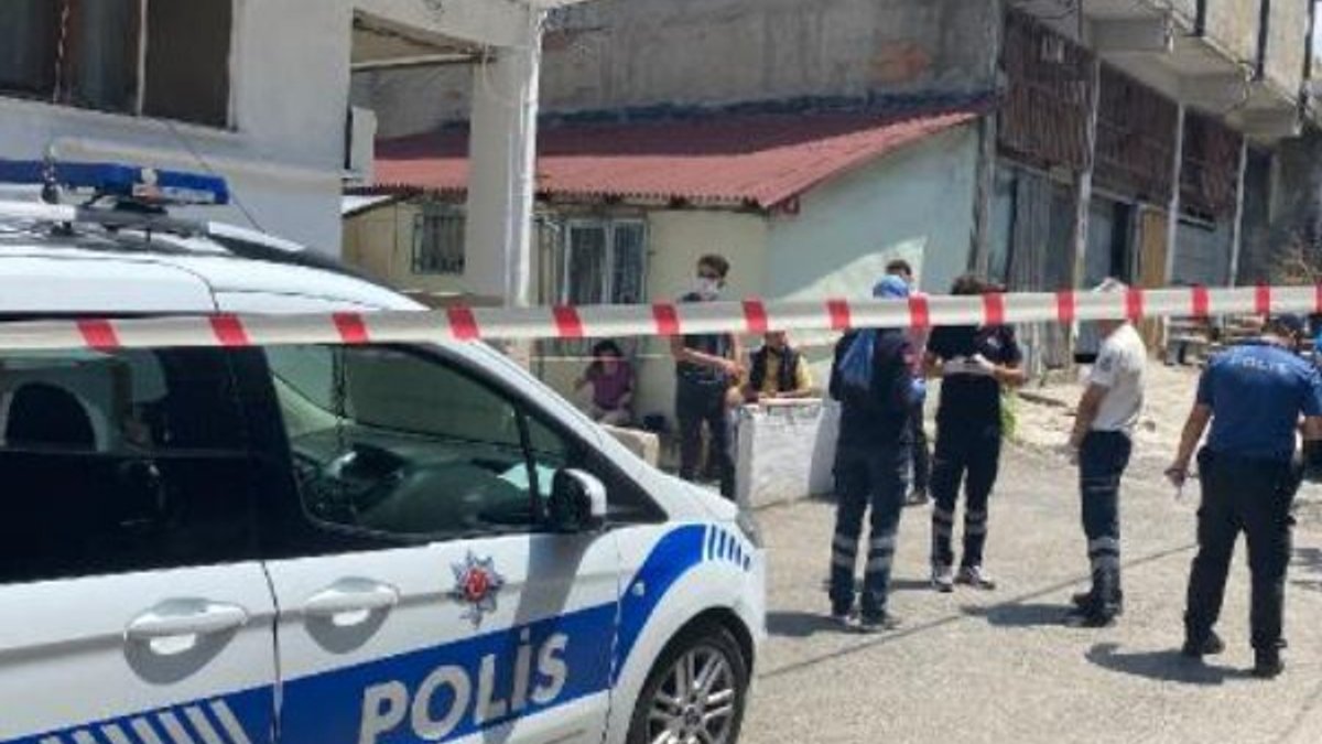 Kadıköy'de işlenen cinayeti ev sahibi fark etti