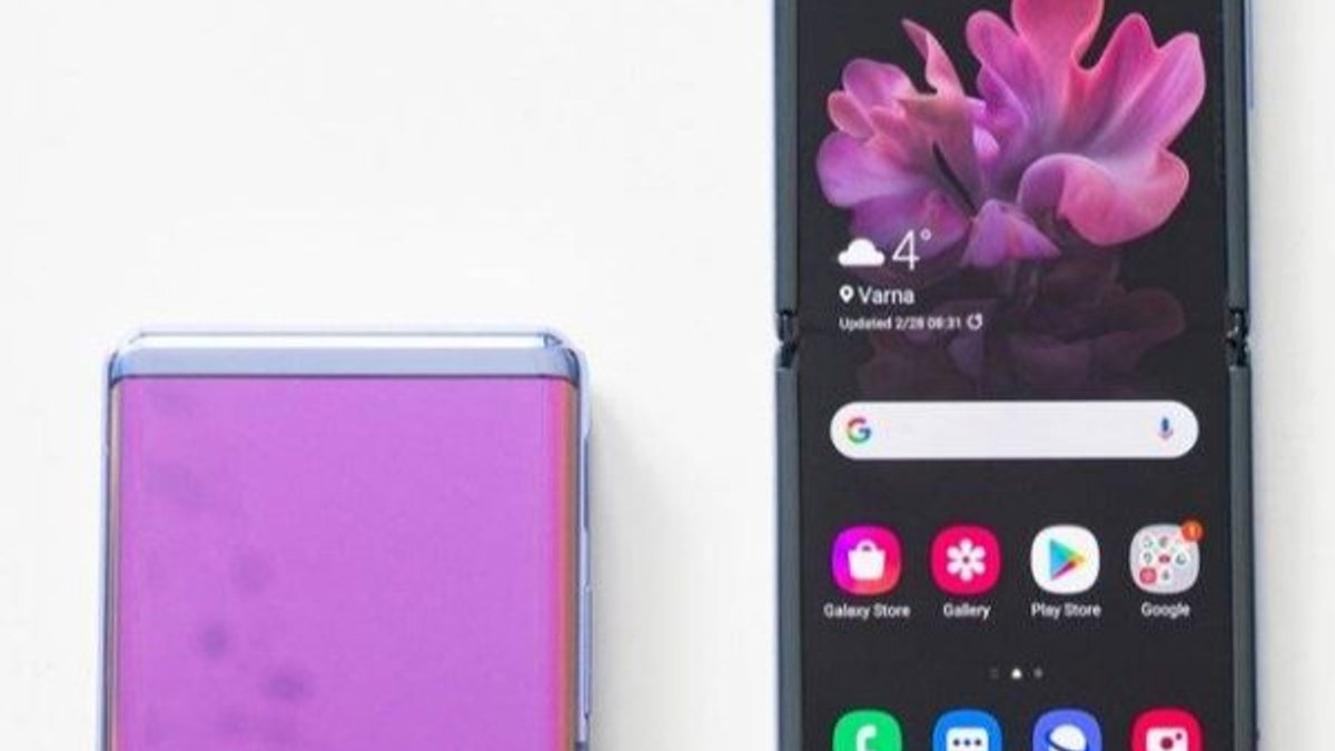 Samsung, katlanabilir Galaxy Z Flip 5G'yi tanıttı