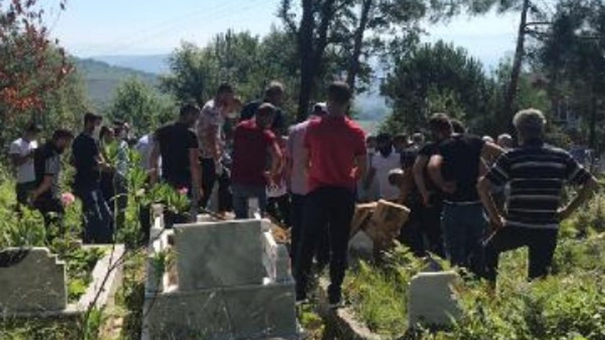 Zonguldak'ta öldürülen işçiler toprağa verildi
