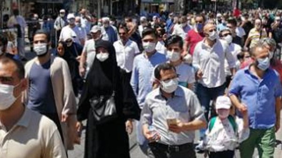 Tramvay seferleri durduruldu: Binler Ayasofya'ya yürüdü