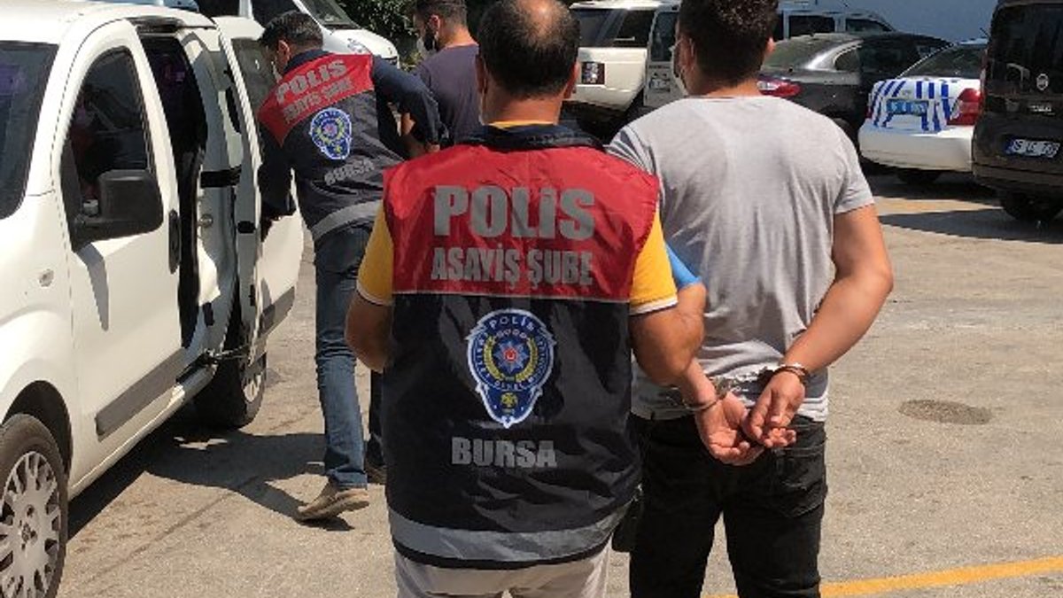 Bursa'da Atatürk büstlerini çalan hırsızlar yakalandı