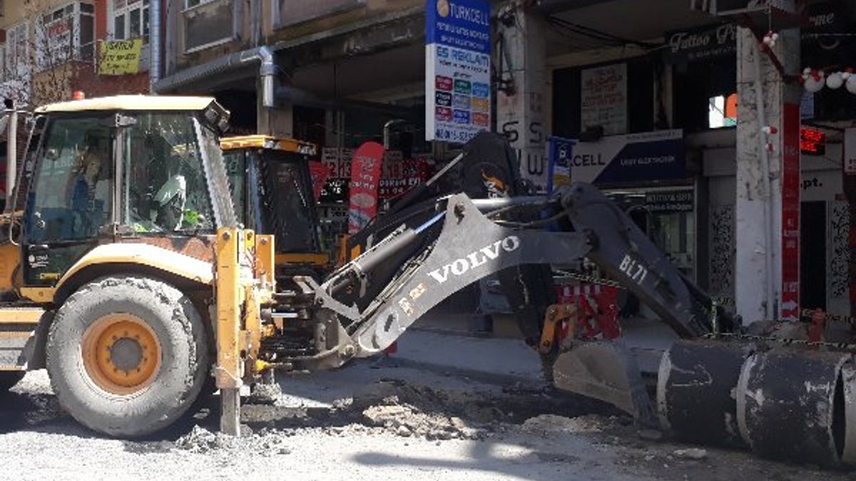 Bakırköy'de bir işçinin kafasına kepçe düştü