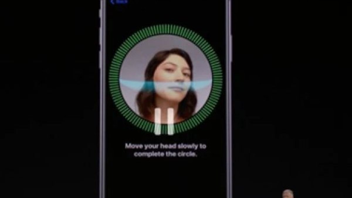Apple, Face ID teknolojisini Mac'lere getiriyor