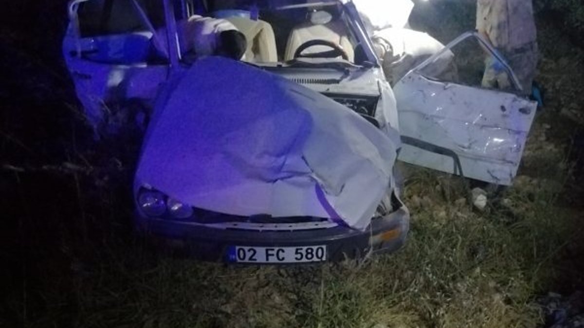 Şanlıurfa'da otomobil şarampole uçtu: 1 ölü, 4 yaralı