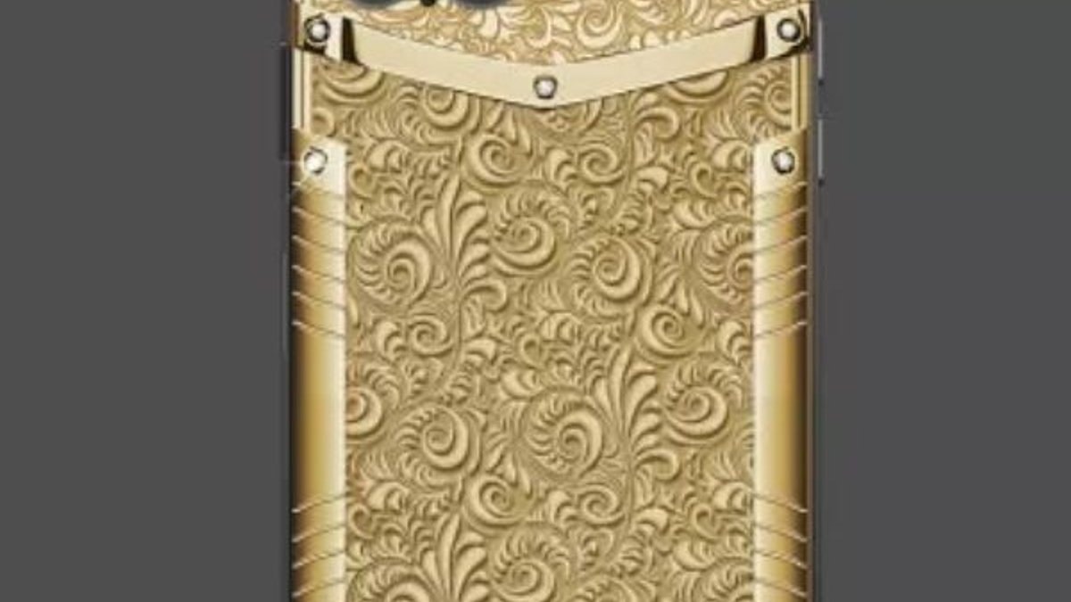 Altın kaplama iPhone 12 Pro'lar ön siparişe açıldı