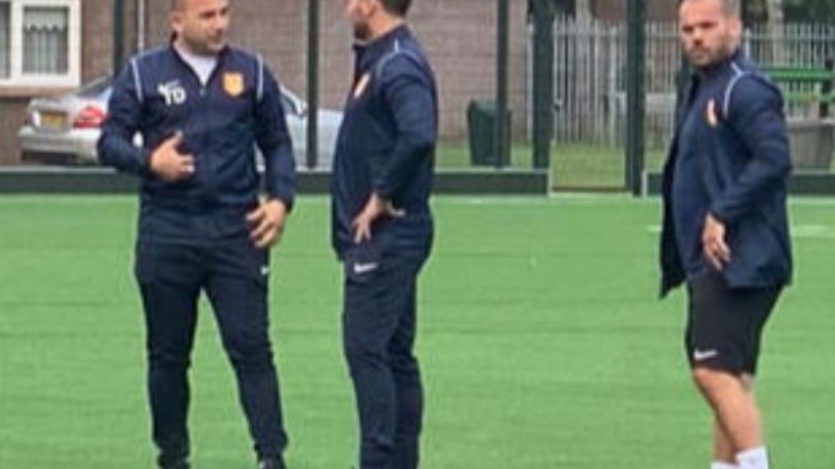 Sneijder, Utrecht'in teknik ekibine katıldı